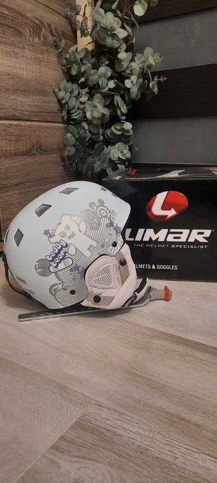 НОВА професионална детска сноуборд каска