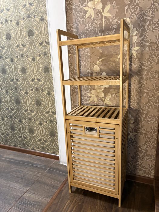 Продам полку для ванной напольную