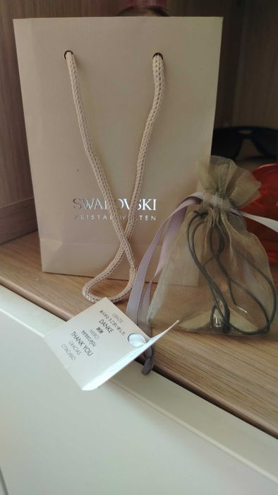 Swarovski камък, гердан с кожена връв
