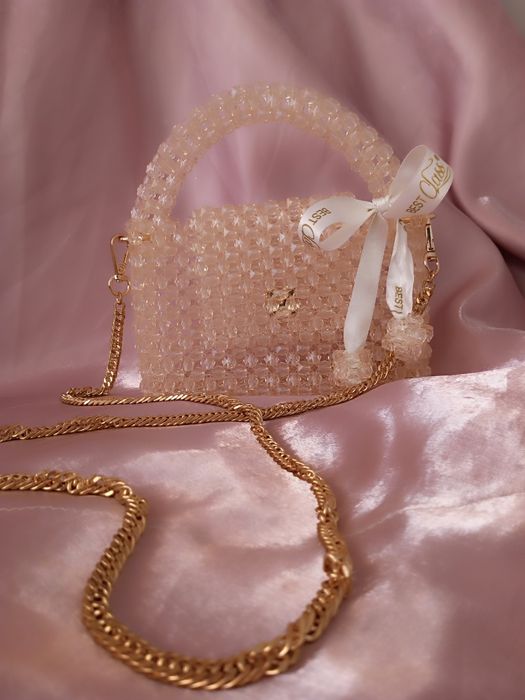 Trenddagi xrustal sumka