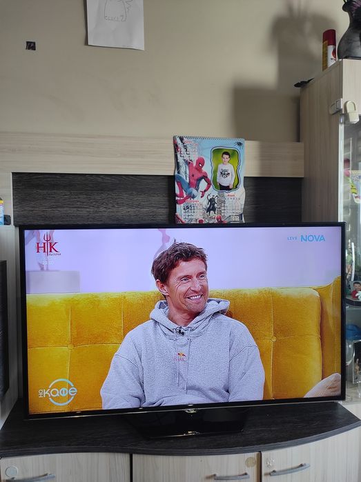 LED Телевизор TCL 48 инча