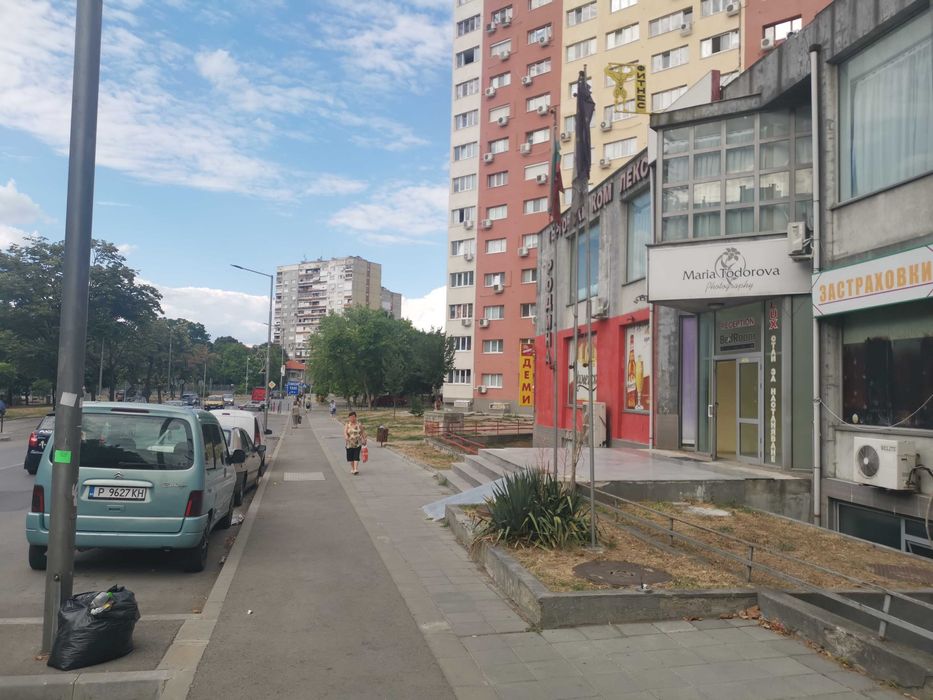 Дава ПОД НАЕМ или Продава МАГАЗИН - 28 кв.м. - комплекс Родина - 200лв