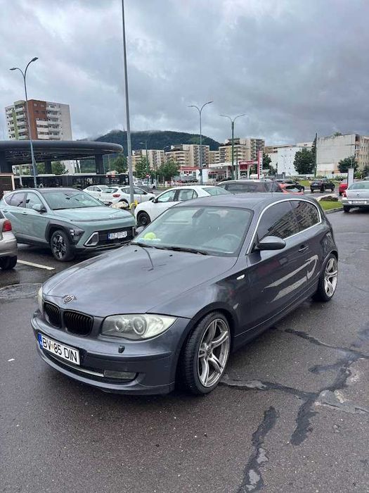 Vand BMW seria 1 123d 204CP