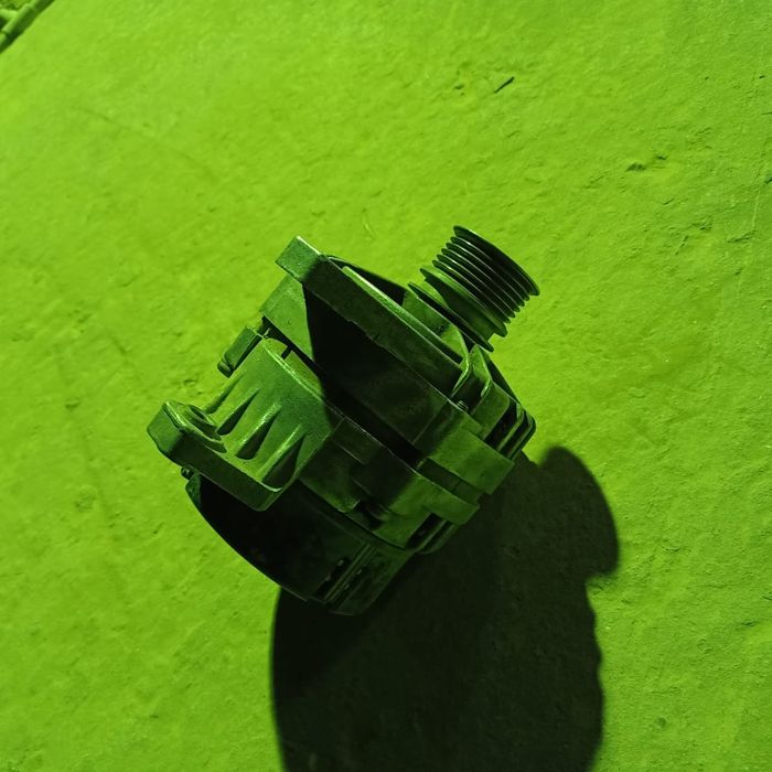 Запчасти тойота hilux