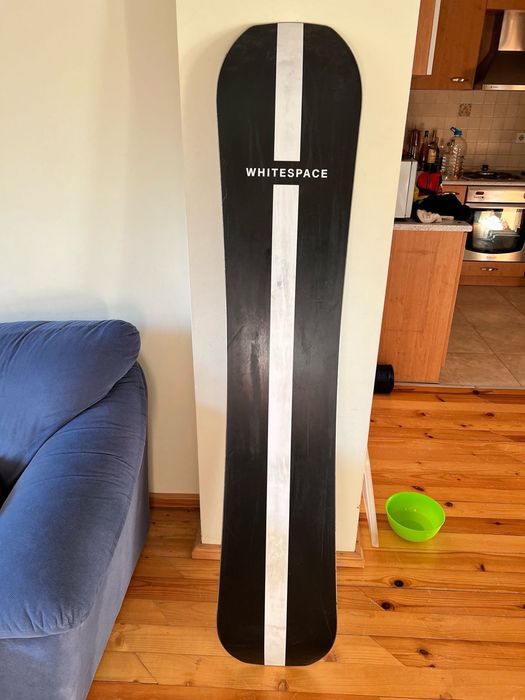 Продавам сноуборд Whitespace AMF Park Twin 158 от миналия сезон.