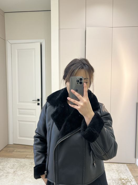 Продам легкую дубленку