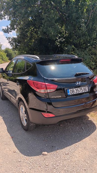 Hyundai ix35 - 124000 km.