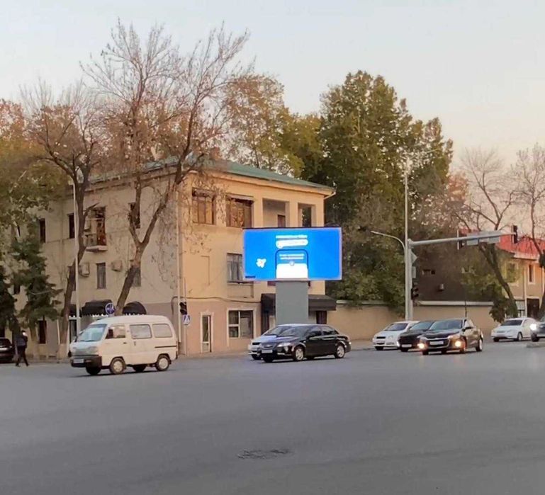 Bilbord, Led ekranlarda reklama — Jizzax • Реклама на билбордах