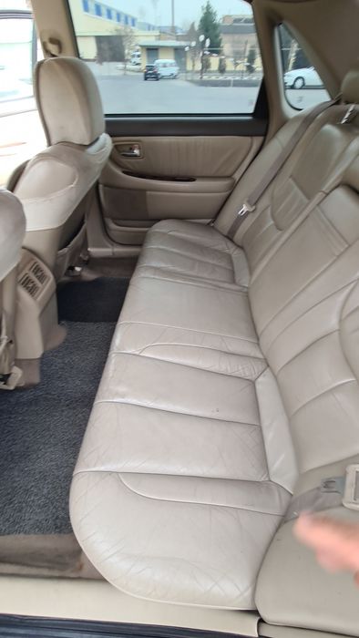 Тайота авалон 2004год