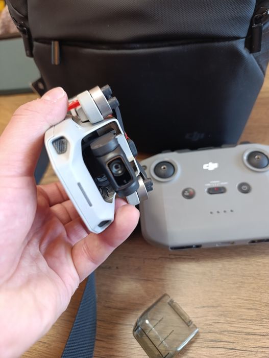 DJI дрон и екшън камера Neo action