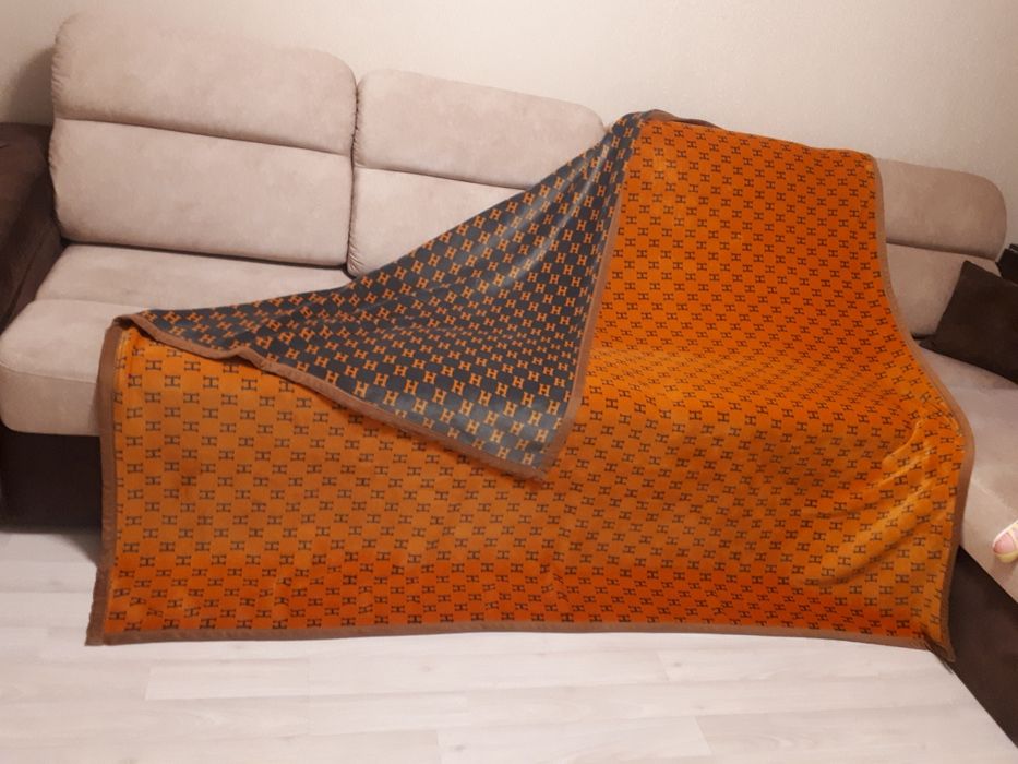 Продам плед HERMES