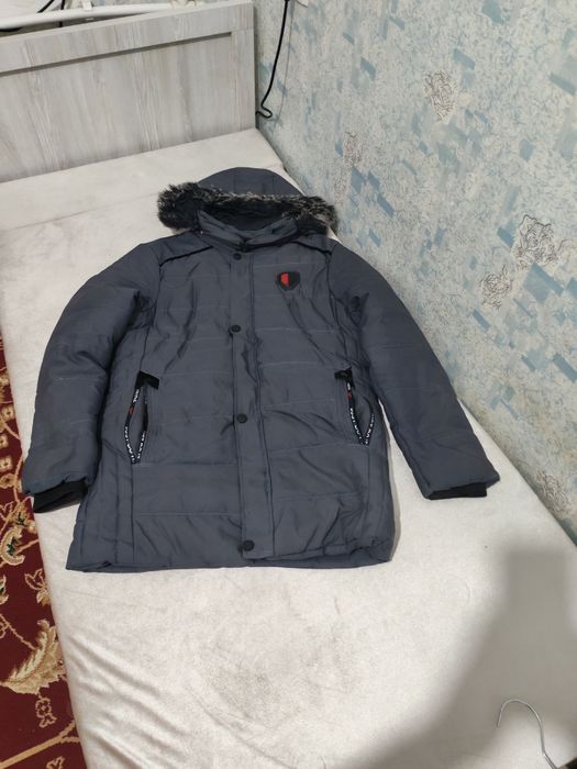 Угил болалар курткаси сотилади