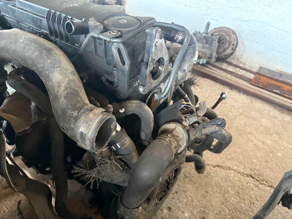 Двигател мотор опел зафира 1.9 120кс Z19DT