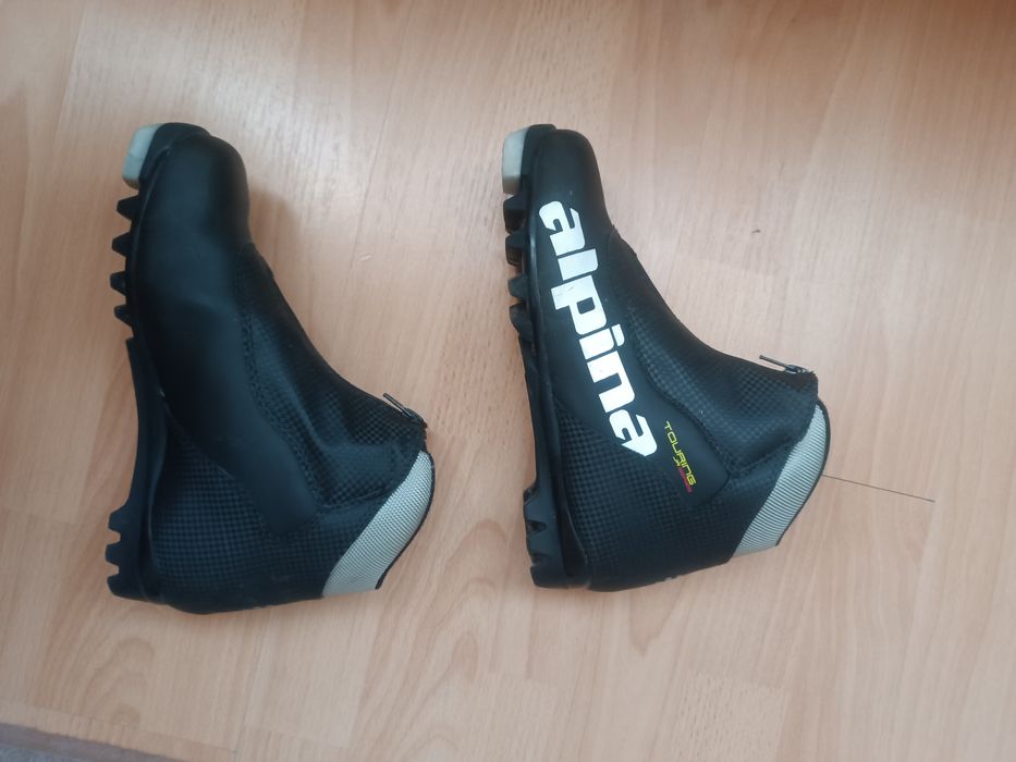 Бутонки Puma 38,5 номер