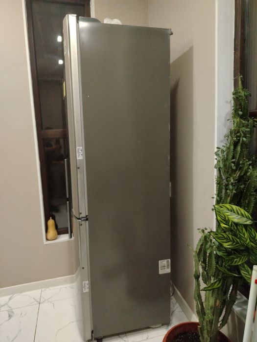 Холодильник LG Корея