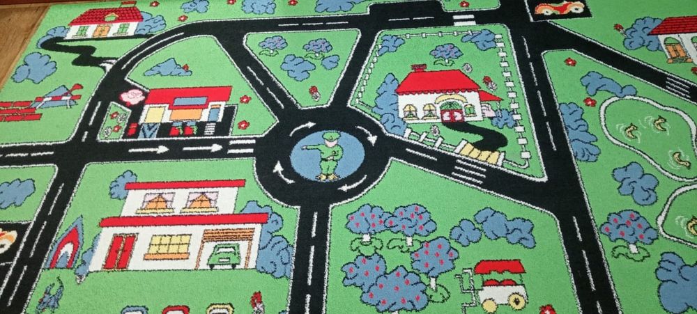 Продам палас в детскую б/у