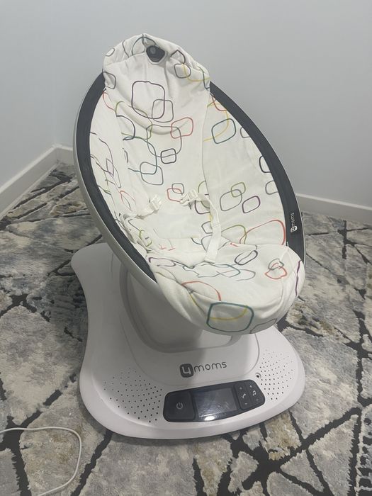 Shezlong шезлонг качалка 4moms mamaRoo4 2022 года хорошое состояние
