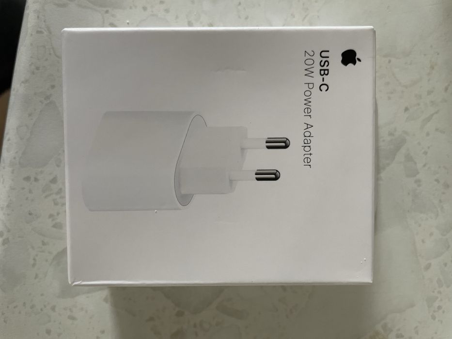 Оригинальный адаптер Apple 20W