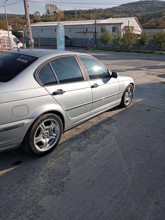 Vând mașină BMW e46