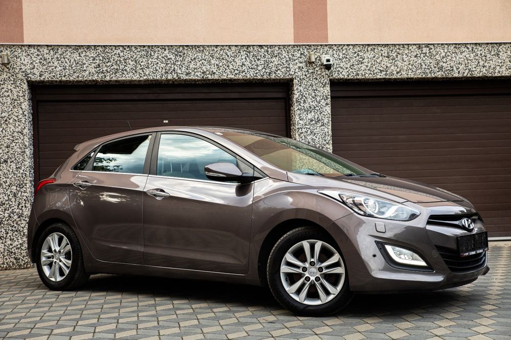 HYUNDAI I30