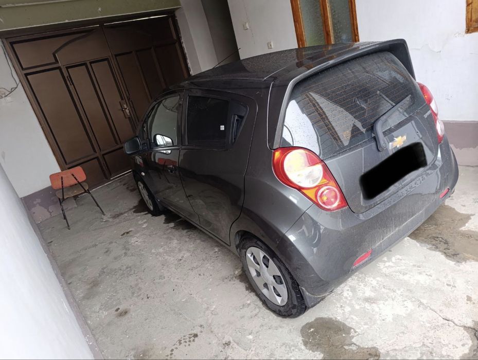 Spark sotiladi srochni