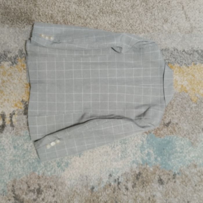 Елегантен костюм с папионка за момчета