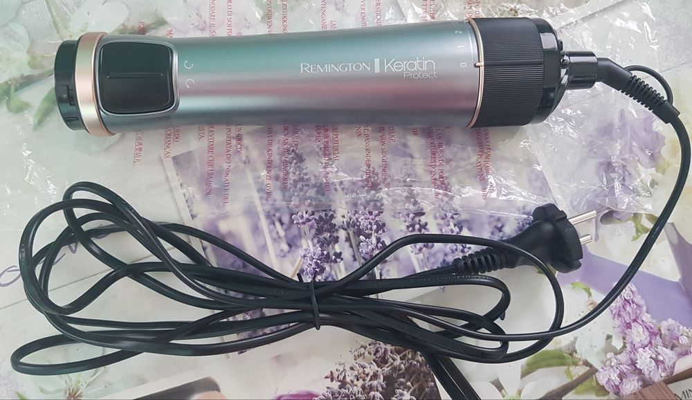 Четка на Remington за изсушаване и стилизиране