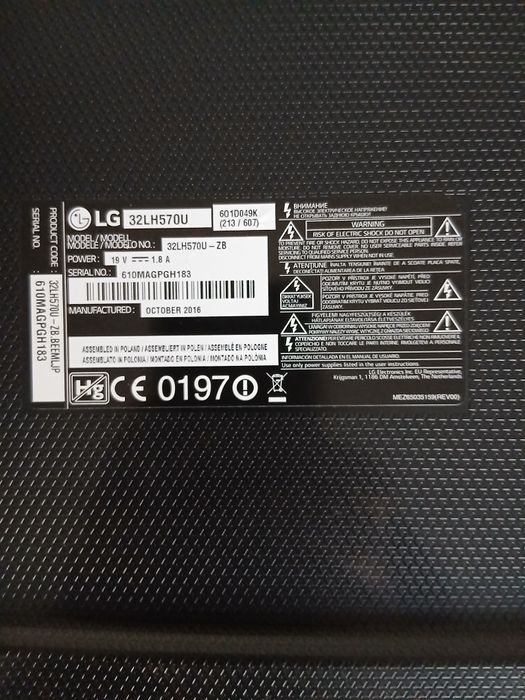 Vand televizor lg wi fi  pret 300 lei
