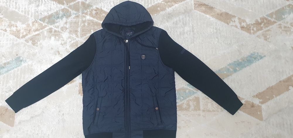 Куртка для мальчика подростка.