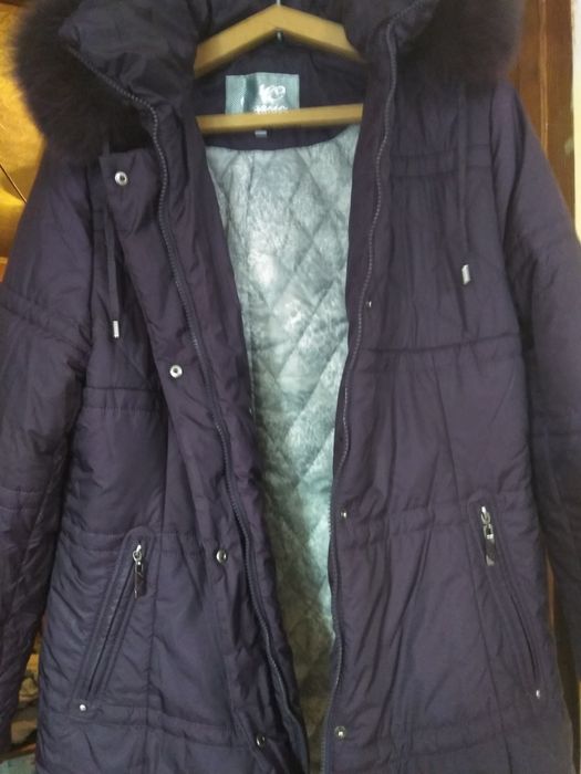 Продам куртки зимние.