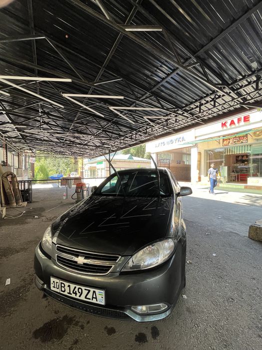 Sotiladi cenrta srocna