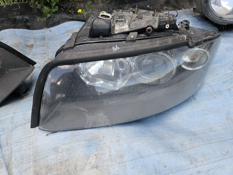 Faruri xenon audi a4 b6