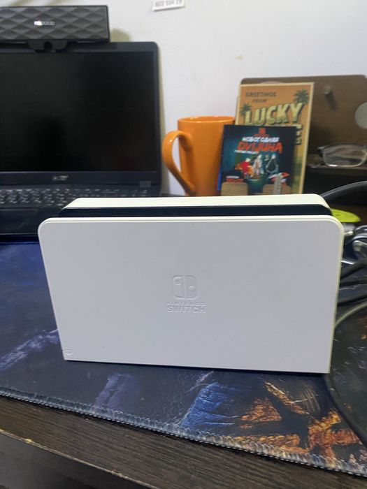 Продам nintendo switch oled