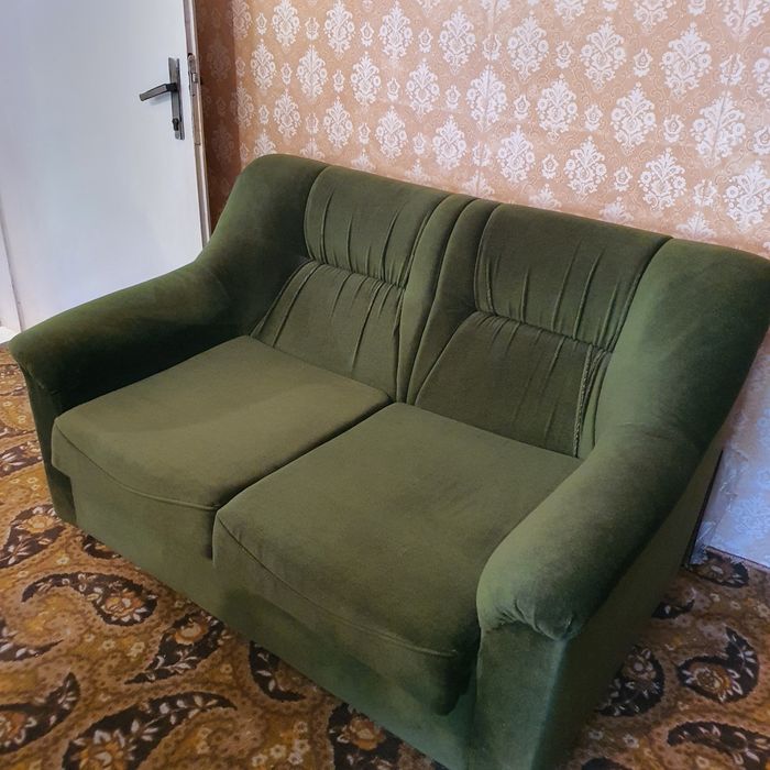 Винтидж холова гарнитура за вила с разтегаеми дивани и фотьойли