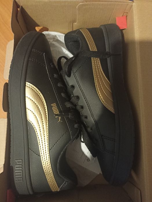Vând adidași Puma originali, mărimea 38