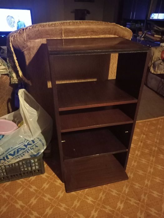 тумба под аппаратуру