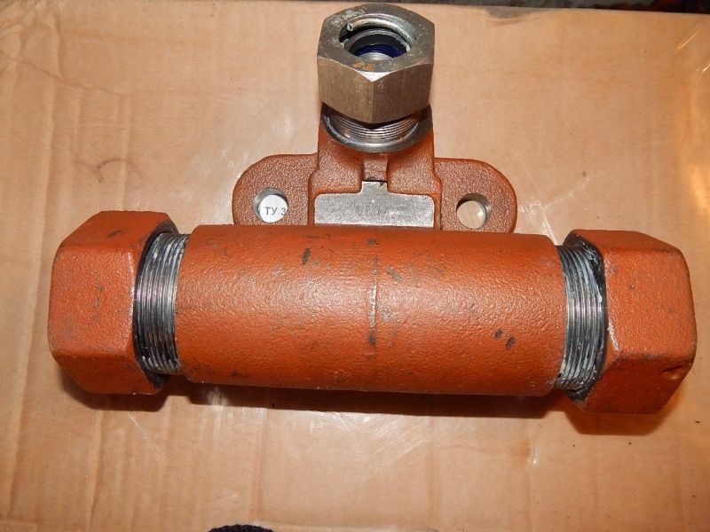 Стальной тройник 4375