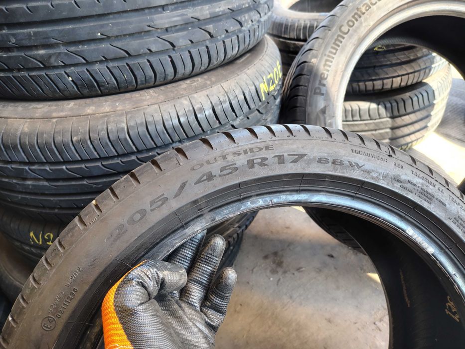 2бр.летни гуми PIRELLI 205 45 17 DOT20 цена за брой