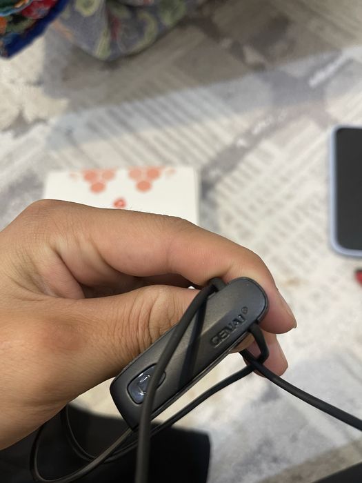 Продается ультра современный наушник