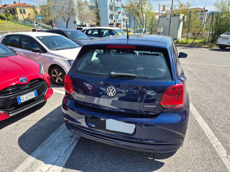 VOLKSWAGEN Polo 2011 — imagine 3