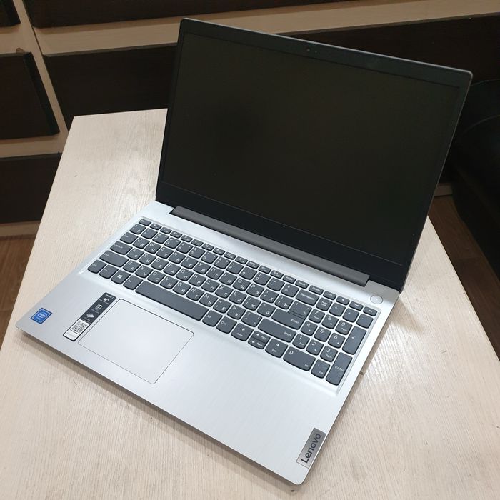 офисный ноутбук Lenovo IdeaPad 3