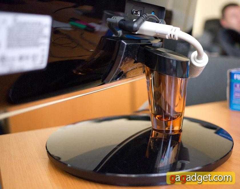 монитор LG IPS236