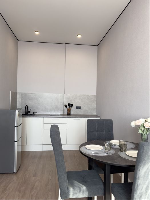 Современная квартира в сердце левого берега