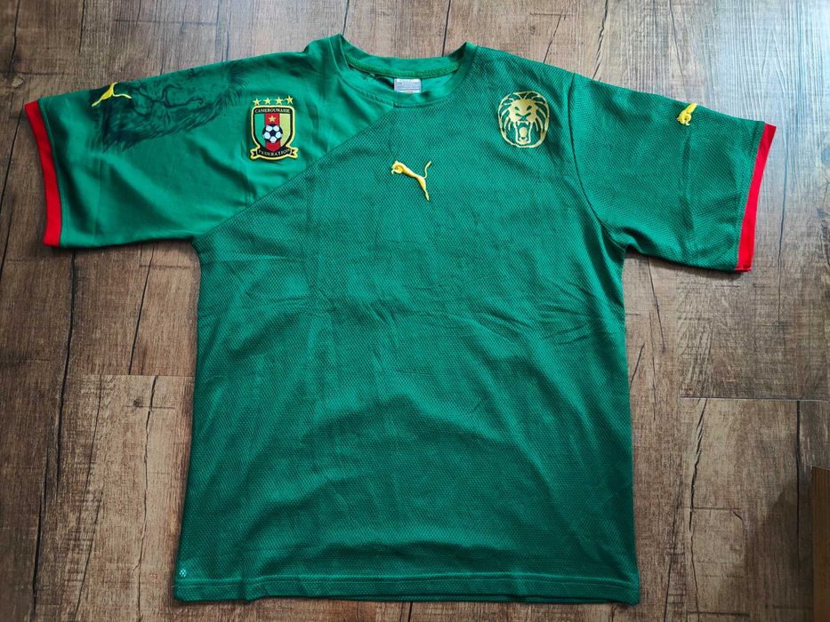 Tricou și bluze de fotbal