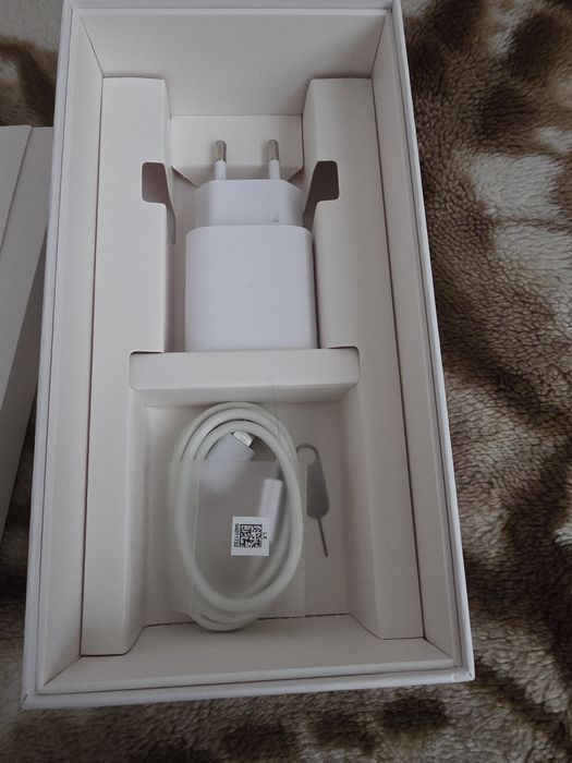 Прдавам смартфон Samsung Galaxy A53 5G