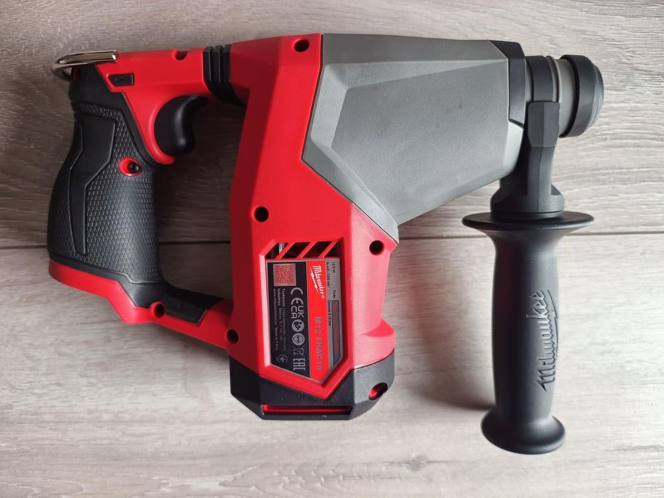 Scule profesionale  Milwaukee 18V