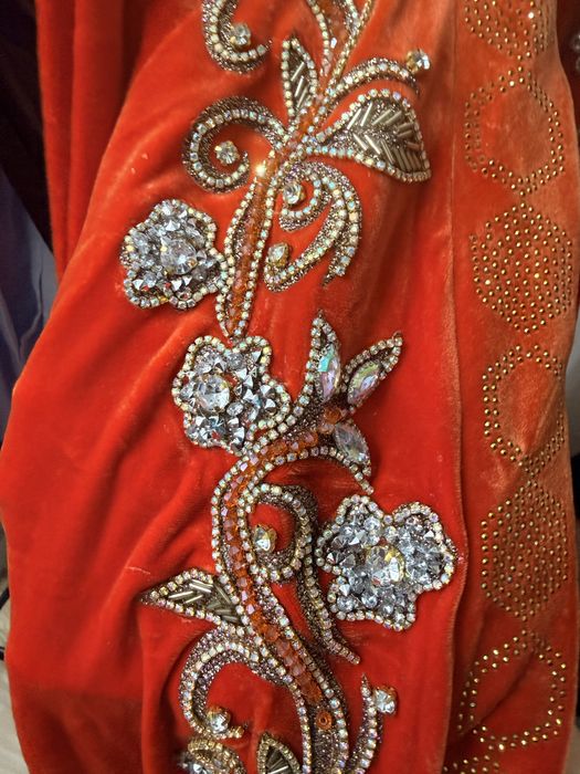 Продам абайку в национальном стиле