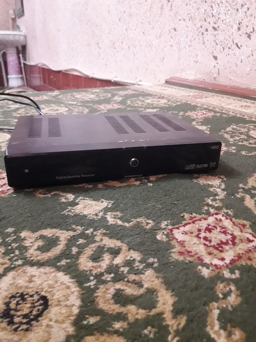 Спутник антенна улкен хам киши,4 головкасы бар,тюнер интернет аркалы