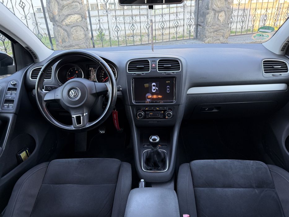 Volkswagen Golf VI