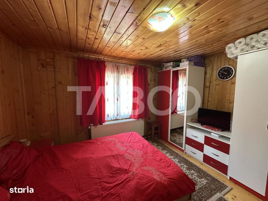 Cabana spatioasa la 5 km de Partia Sureanu complet mobilata si utilata